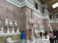 Halle_Seite_02
